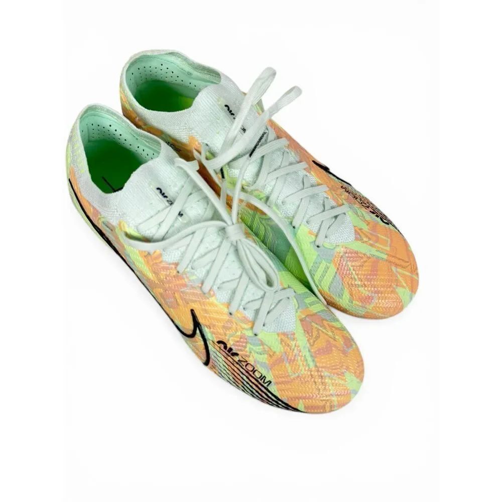 The Nike Zoom Mercurial Vapor 15 Elite Men’s 8 Cleats